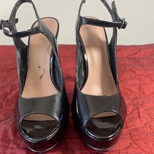 Black Vince Camuto 5inch heel in used condition